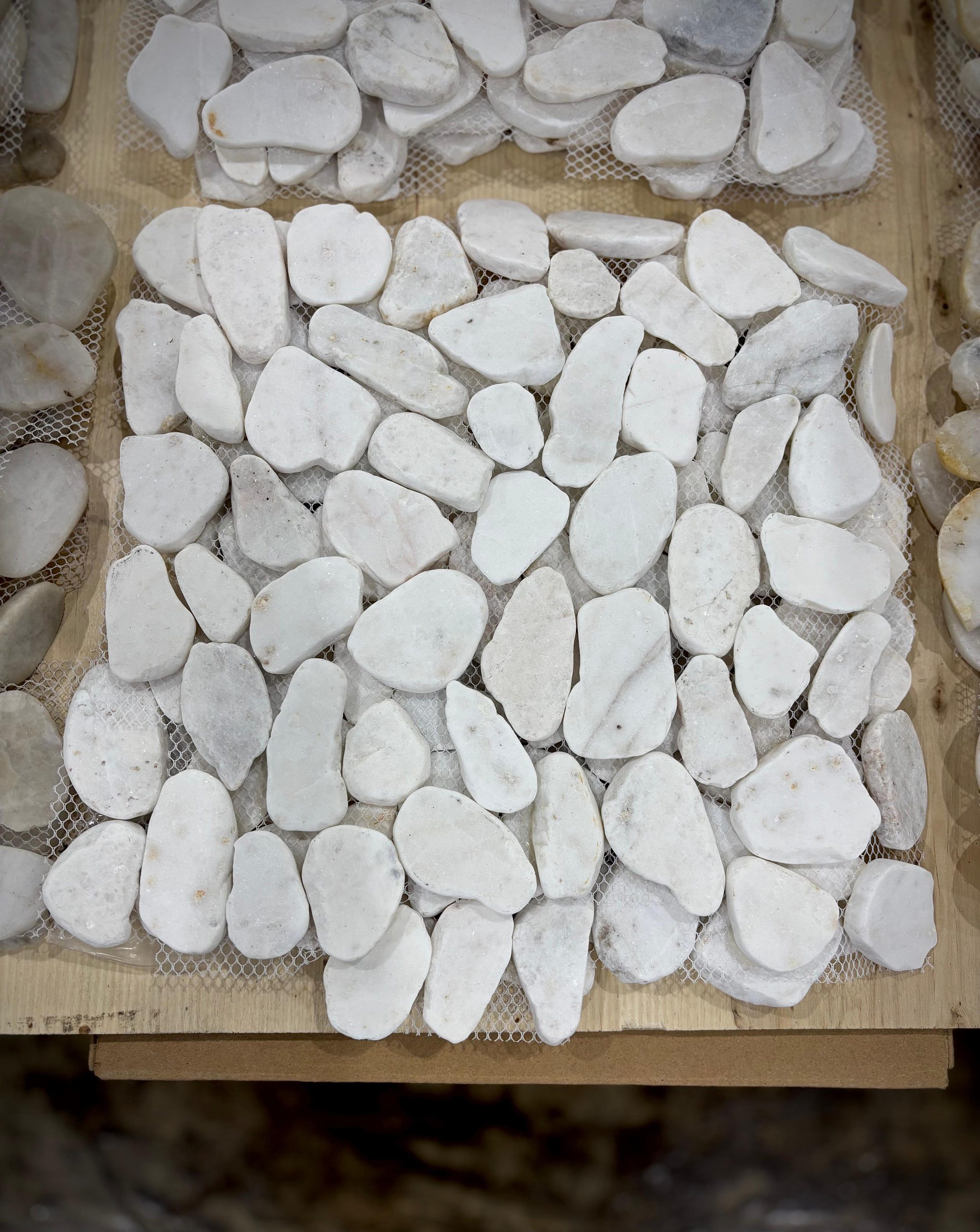 Snow white polished decorative stone