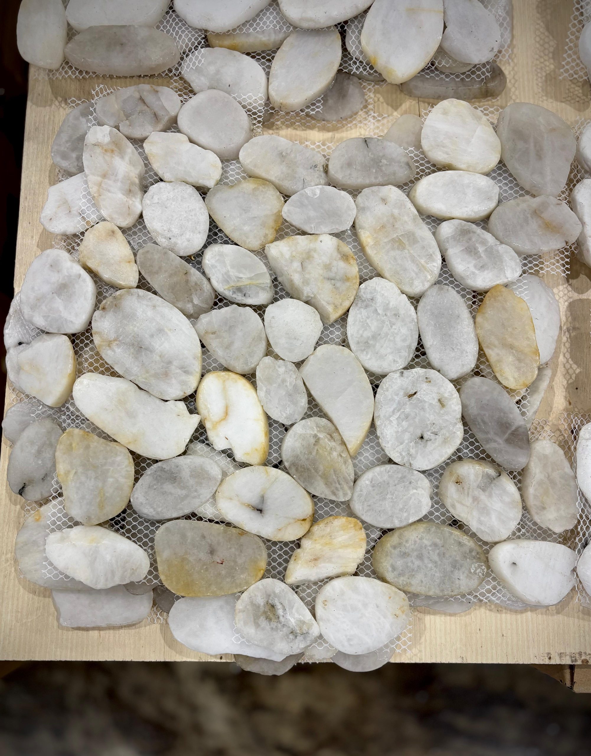 White high polished landscape stone